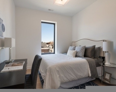 1244 W Huron Street - Photo Thumbnail 9