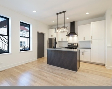 1244 W Huron Street - Photo Thumbnail 4