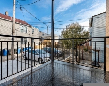 1244 W Huron Street - Photo Thumbnail 13
