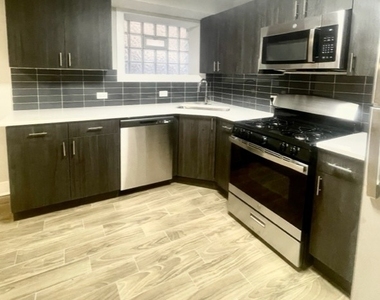 4450 N Winchester Avenue - Photo Thumbnail 2