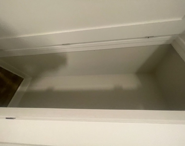 4450 N Winchester Avenue - Photo Thumbnail 23