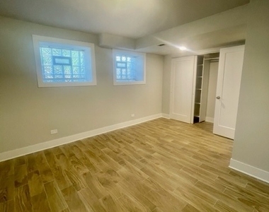 4450 N Winchester Avenue - Photo Thumbnail 13