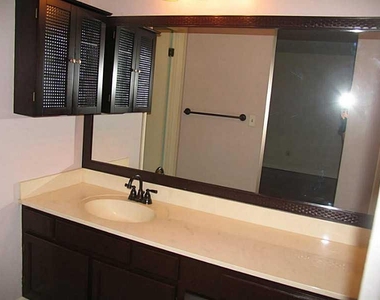 906 Parkaire Crossing - Photo Thumbnail 10
