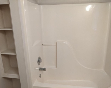 4910 Baker Ridge Place - Photo Thumbnail 12