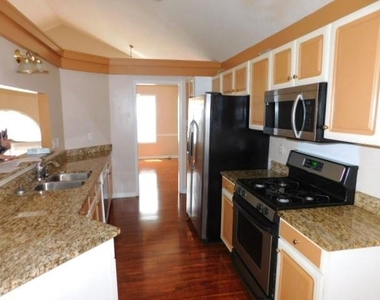 4910 Baker Ridge Place - Photo Thumbnail 6