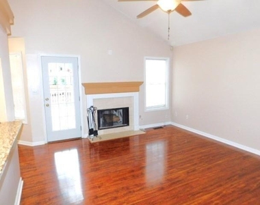 4910 Baker Ridge Place - Photo Thumbnail 4
