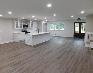 2980 Prince Howard Drive - Photo Thumbnail 3