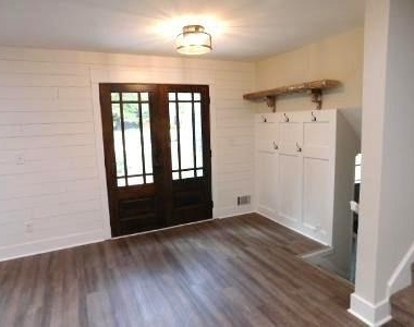 2980 Prince Howard Drive - Photo Thumbnail 2