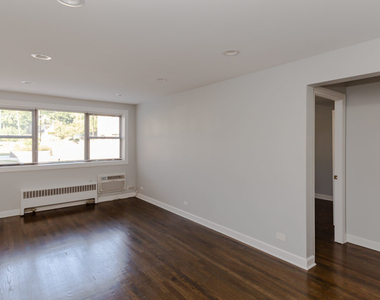 6803 N Ridge Boulevard - Photo Thumbnail 1