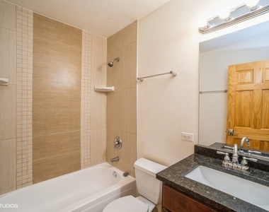 6223 S Kenwood Avenue - Photo Thumbnail 3