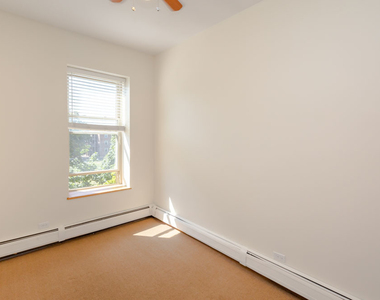 6219 S Kenwood Avenue - Photo Thumbnail 5