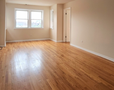 504 W 32nd Street - Photo Thumbnail 1