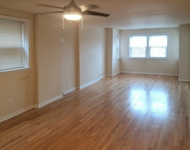504 W 32nd Street - Photo Thumbnail 5