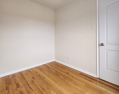 504 W 32nd Street - Photo Thumbnail 7