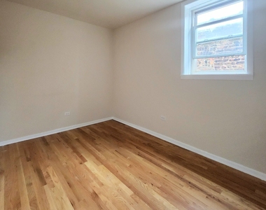 504 W 32nd Street - Photo Thumbnail 9