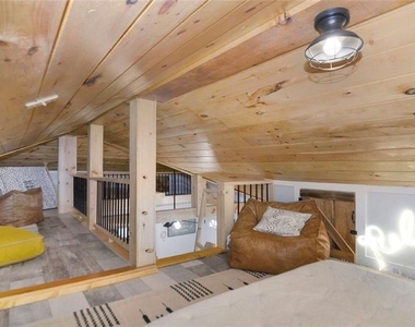 165 Corbin Hill Road - Photo Thumbnail 6