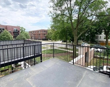 3228 W Palmer Street - Photo Thumbnail 1
