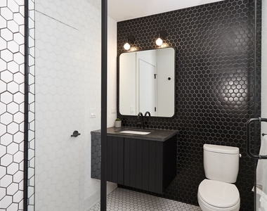 3228 W Palmer Street - Photo Thumbnail 15