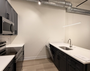 3801 W 26th Street - Photo Thumbnail 4