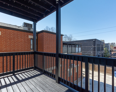 2036 N Hoyne Avenue - Photo Thumbnail 19