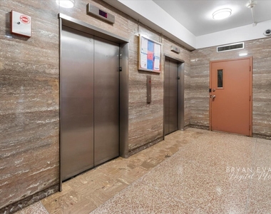 7337 S South Shore Drive - Photo Thumbnail 2