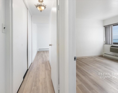 7337 S South Shore Drive - Photo Thumbnail 13