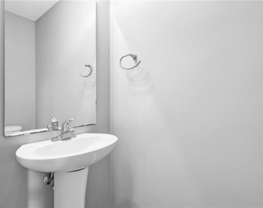 141 Madison Place - Photo Thumbnail 4