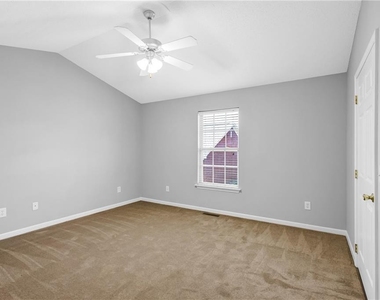 141 Madison Place - Photo Thumbnail 10