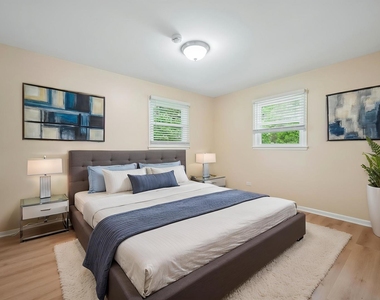 5112 Main Street - Photo Thumbnail 9
