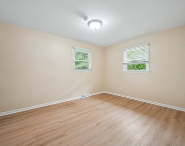 5112 Main Street - Photo Thumbnail 10