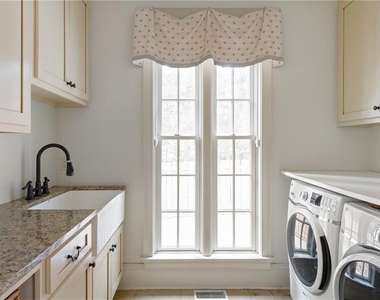 1811 Lenox Road Ne - Photo Thumbnail 41
