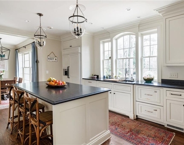 1811 Lenox Road Ne - Photo Thumbnail 34