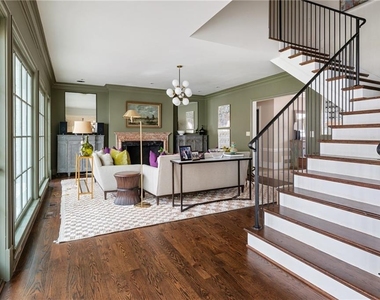 1811 Lenox Road Ne - Photo Thumbnail 4