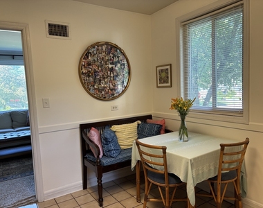 649 E Rockland Road - Photo Thumbnail 9