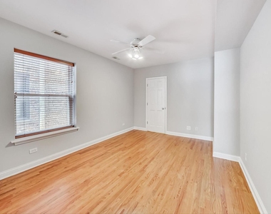 917 W Sunnyside Avenue - Photo Thumbnail 12