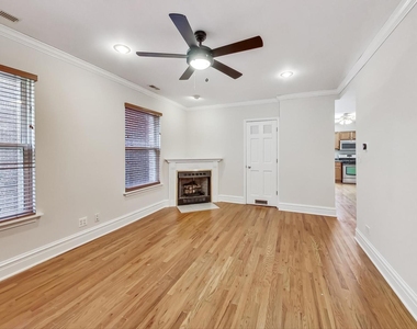 917 W Sunnyside Avenue - Photo Thumbnail 1
