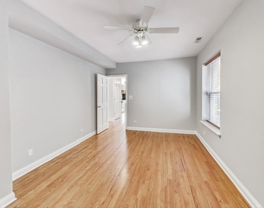 917 W Sunnyside Avenue - Photo Thumbnail 14