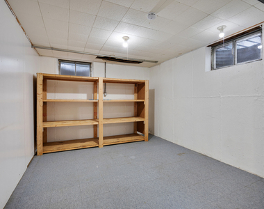 1290 Margret Street - Photo Thumbnail 16