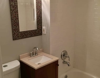 1701 N Maplewood Avenue - Photo Thumbnail 6