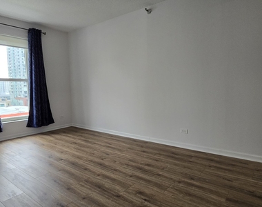 1212 N Lasalle Street - Photo Thumbnail 7