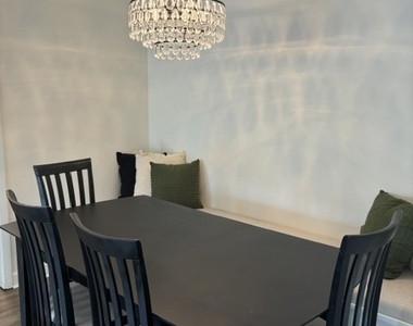 110 S Dunton Avenue - Photo Thumbnail 2