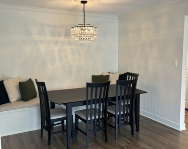 110 S Dunton Avenue - Photo Thumbnail 5
