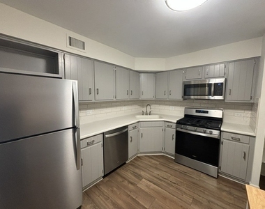 110 S Dunton Avenue - Photo Thumbnail 8