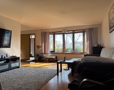 720 N Broadway Avenue - Photo Thumbnail 4