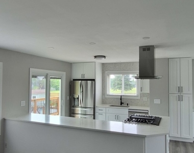 396 Nantucket Court - Photo Thumbnail 3