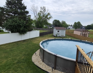 396 Nantucket Court - Photo Thumbnail 15