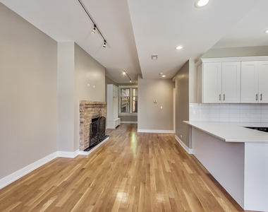 1914 W Crystal Street - Photo Thumbnail 4