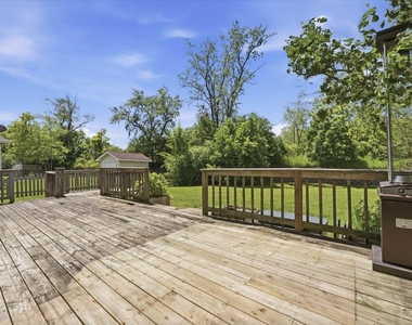 32804 Bending Creek Road - Photo Thumbnail 37