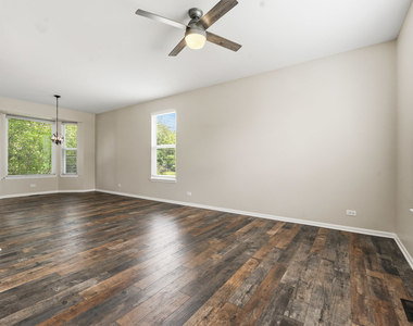 32804 Bending Creek Road - Photo Thumbnail 3