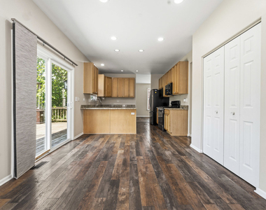 32804 Bending Creek Road - Photo Thumbnail 15